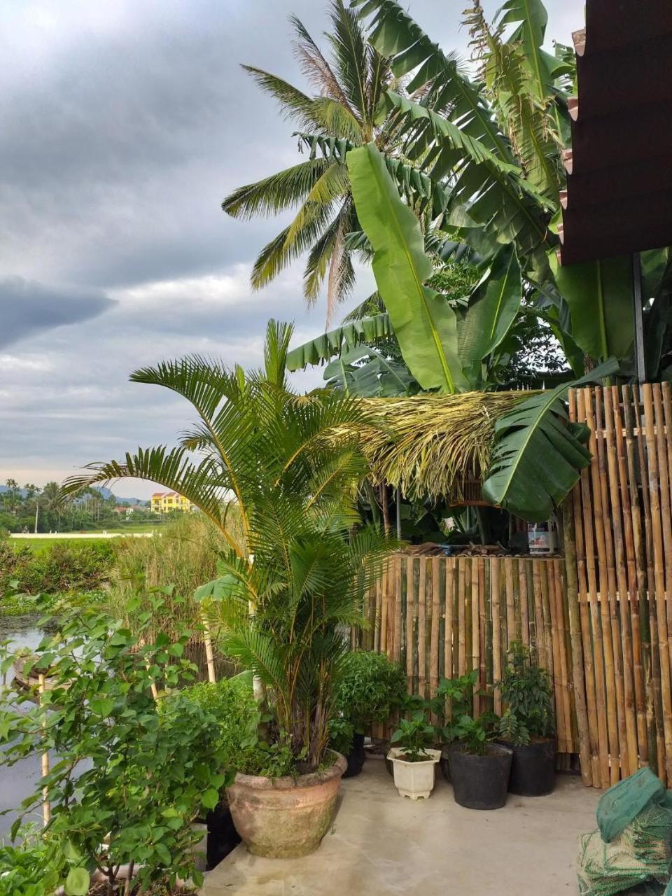 Gió Chiều Homestay - Thôn quê 2 mặt sông có bể bơi Hoi An Exterior foto